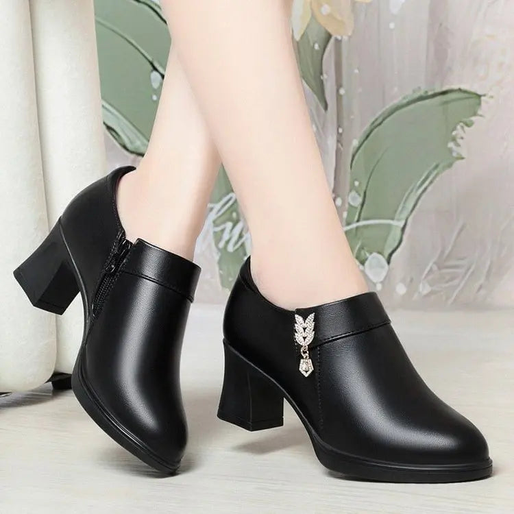 Women's Chunky Heel Soft Leather Zipper Closure Pumps