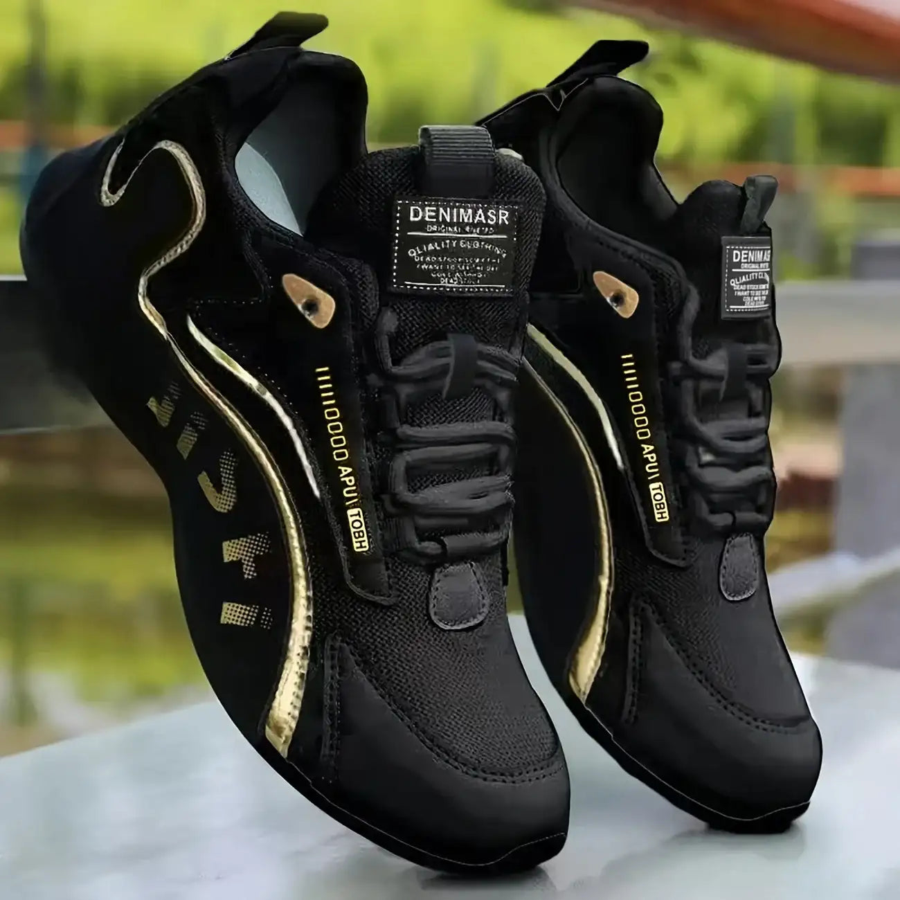 Men's Lightweight Breathable Lace Up Comfortable Sneakers