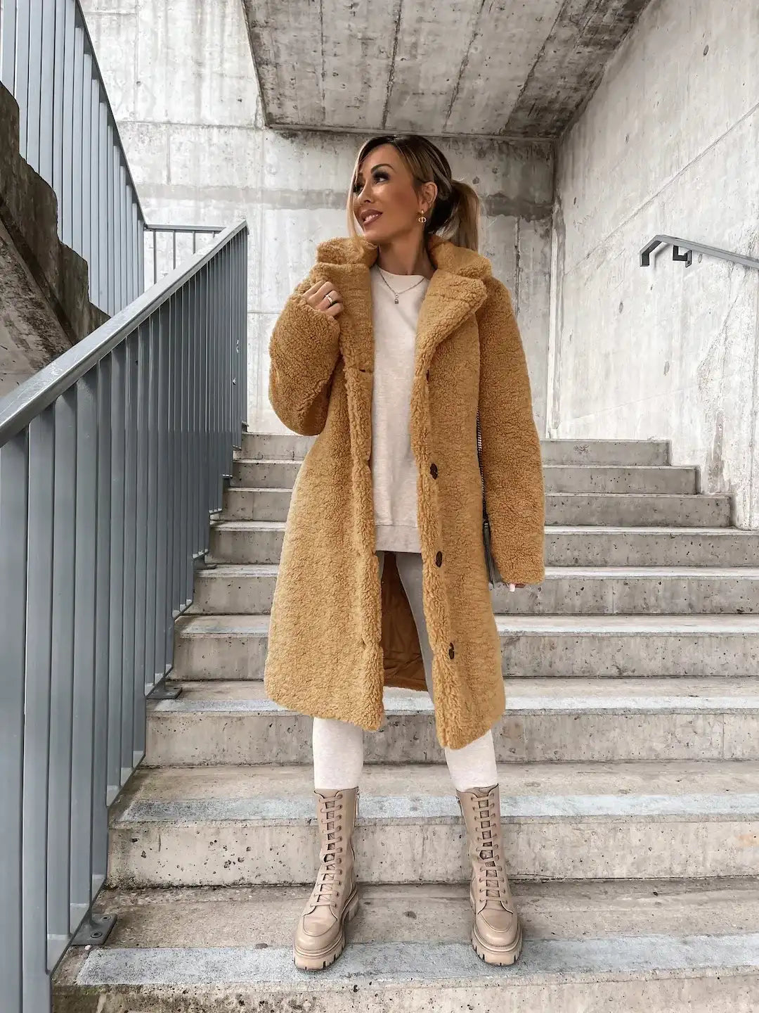 Women's Long Sleeved Collared Fleece Coat