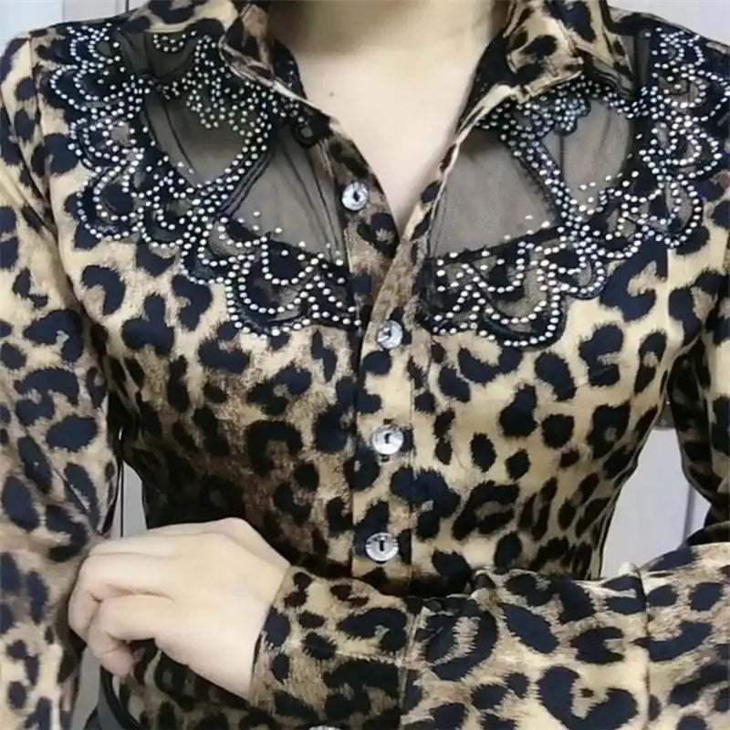 Women's Chiffon Lapel Stitching Buttons Blouse Tops