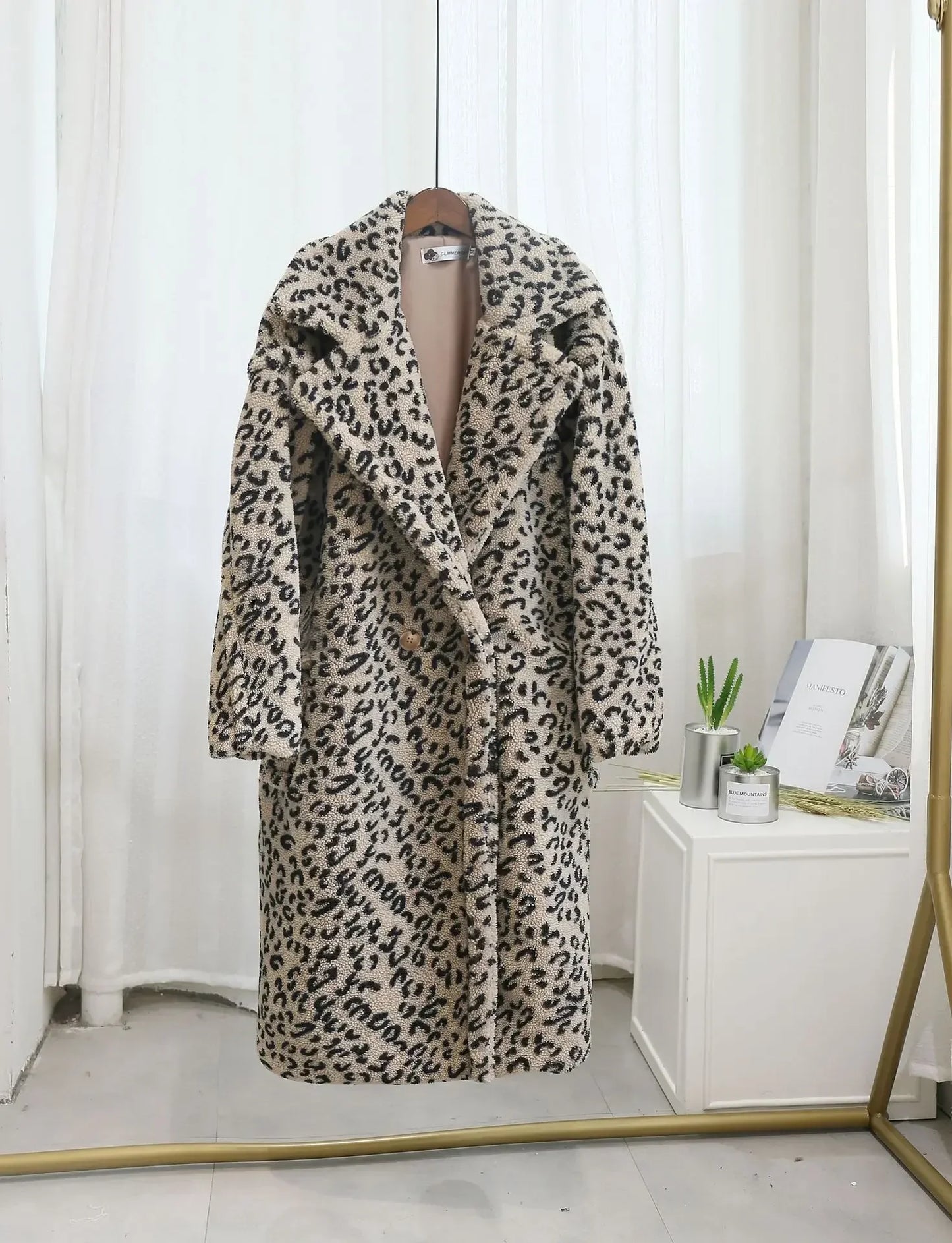 Women's Faux Fur Luxury Plush Coat