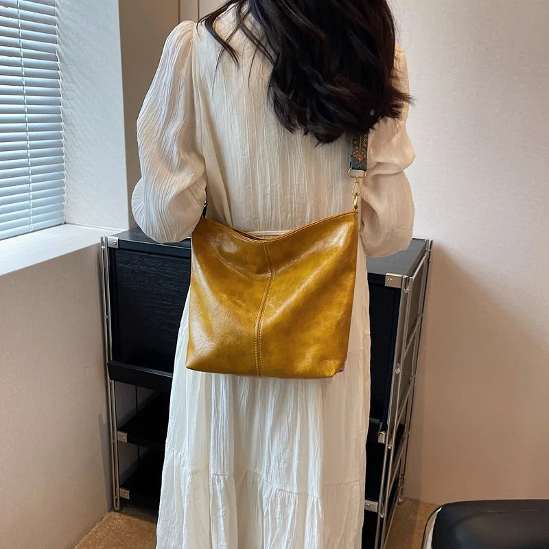 Women's Large Capacity Geometric Wide Shoulder bag