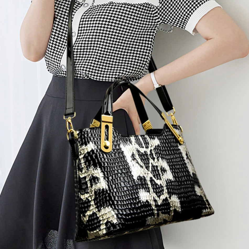 Women Python Pattern Luxury Party Handbag