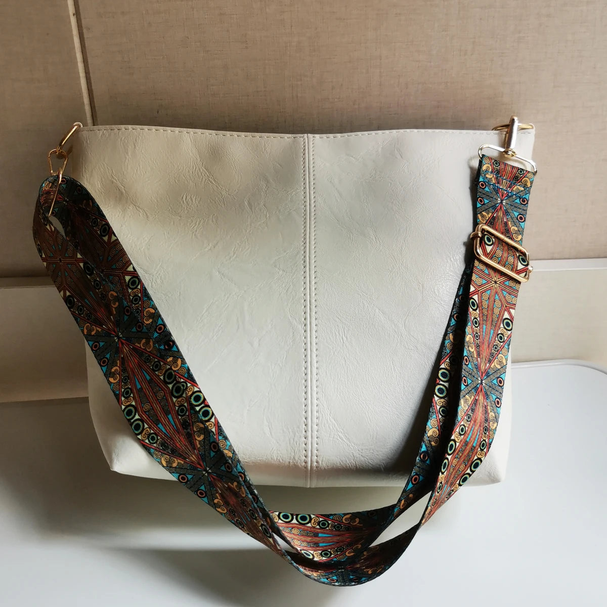 Women's Large Capacity Geometric Wide Shoulder bag