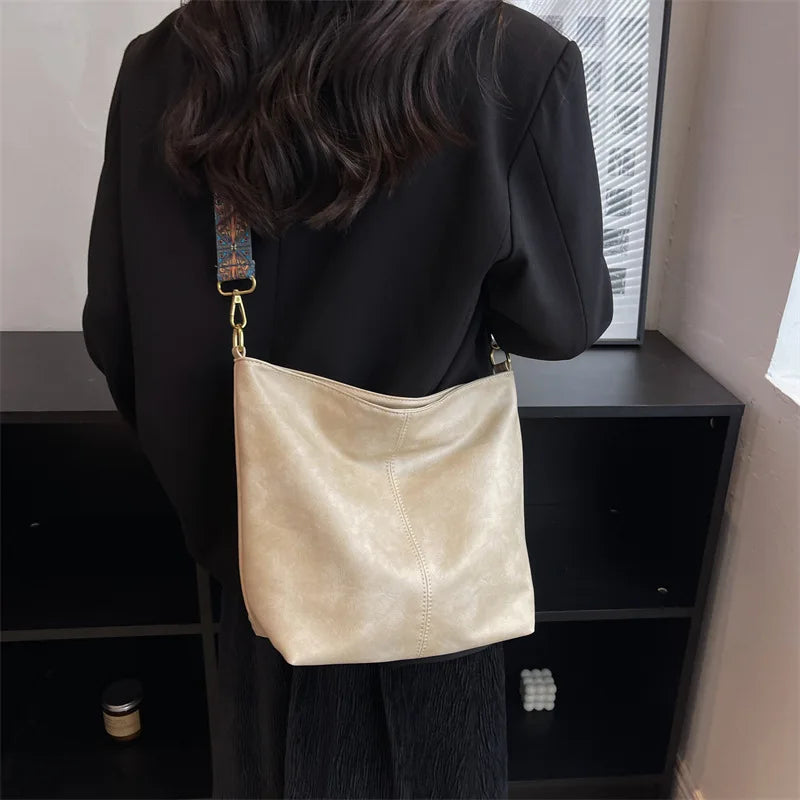 Women's Large Capacity Geometric Wide Shoulder bag