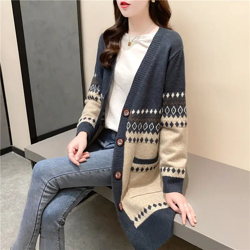 Women's V-neck Long Sleeve Printing  Knitting Button Sweater