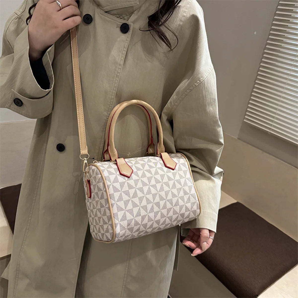 Women's Windmill Print PU Color Adjustable Strap Handbag