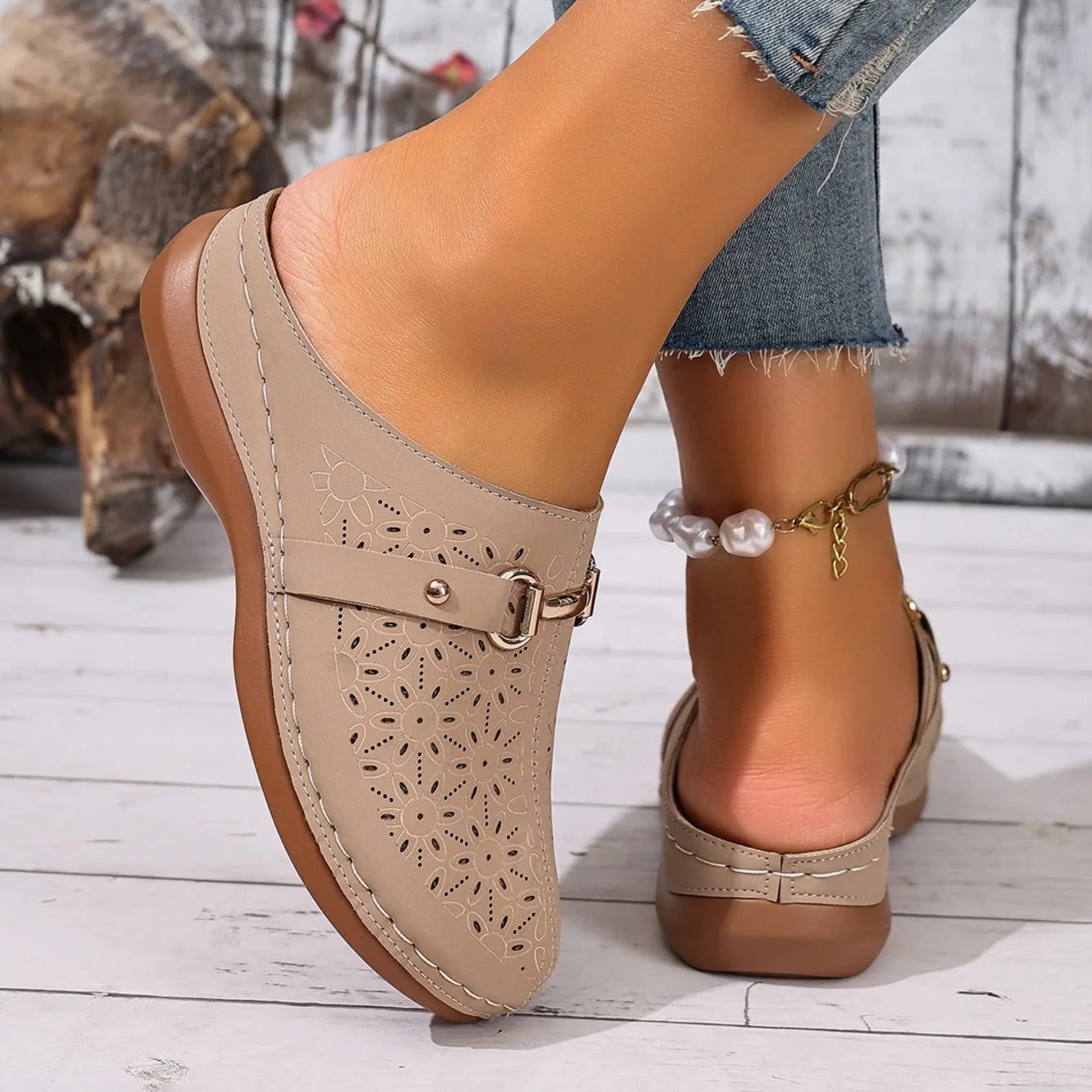 Women's Lightweight Half Support Middle Aged Sandals Slippers