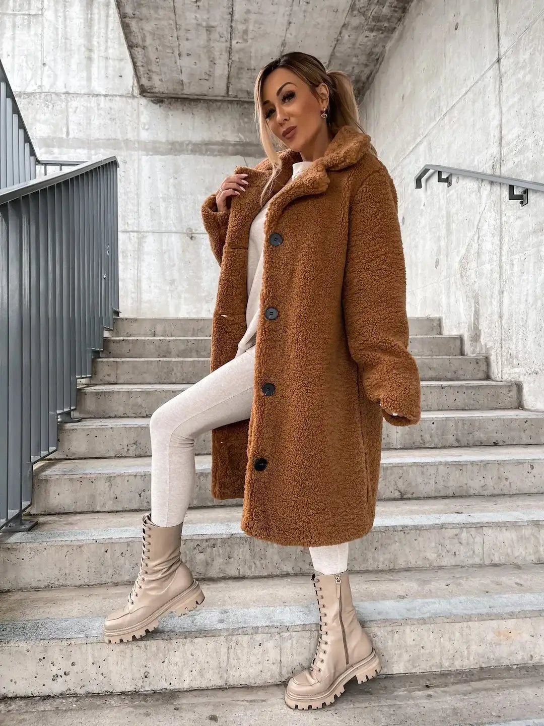 Women's Long Sleeved Collared Fleece Coat
