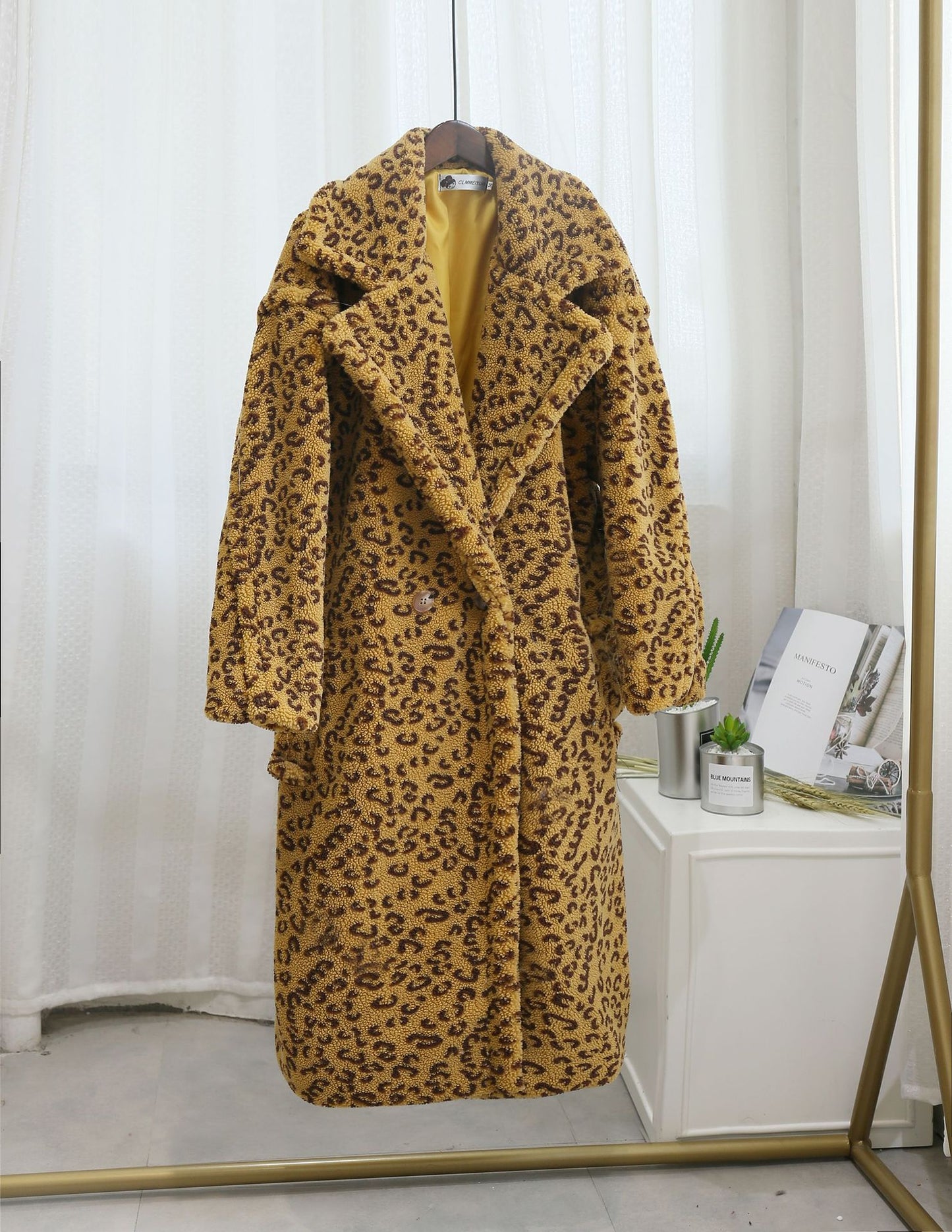 Women's Faux Fur Luxury Plush Coat