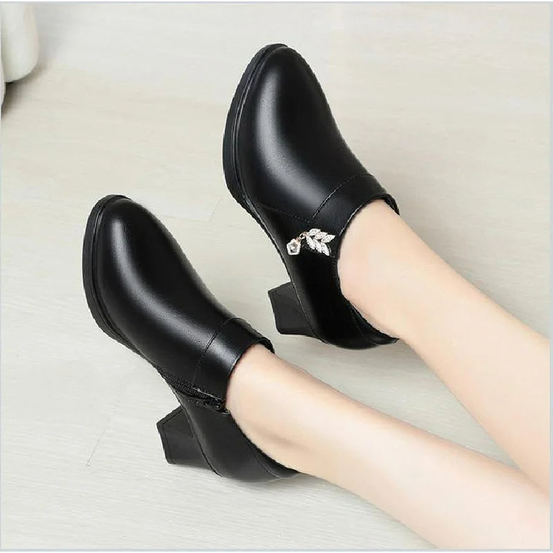Women's Chunky Heel Soft Leather Zipper Closure Pumps