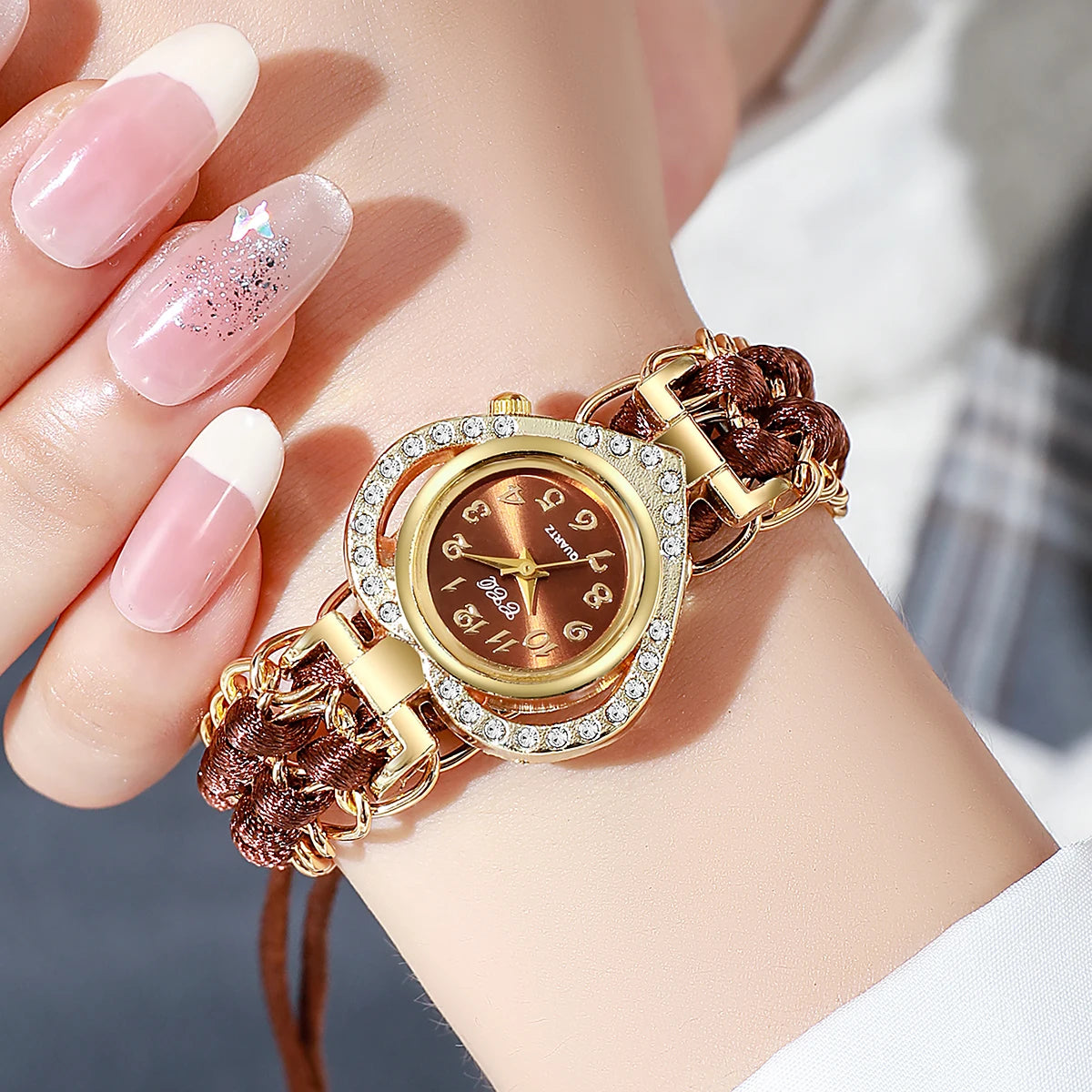 Women's Rhinestone Heart Dial Woven Strap Quartz Wristwatch