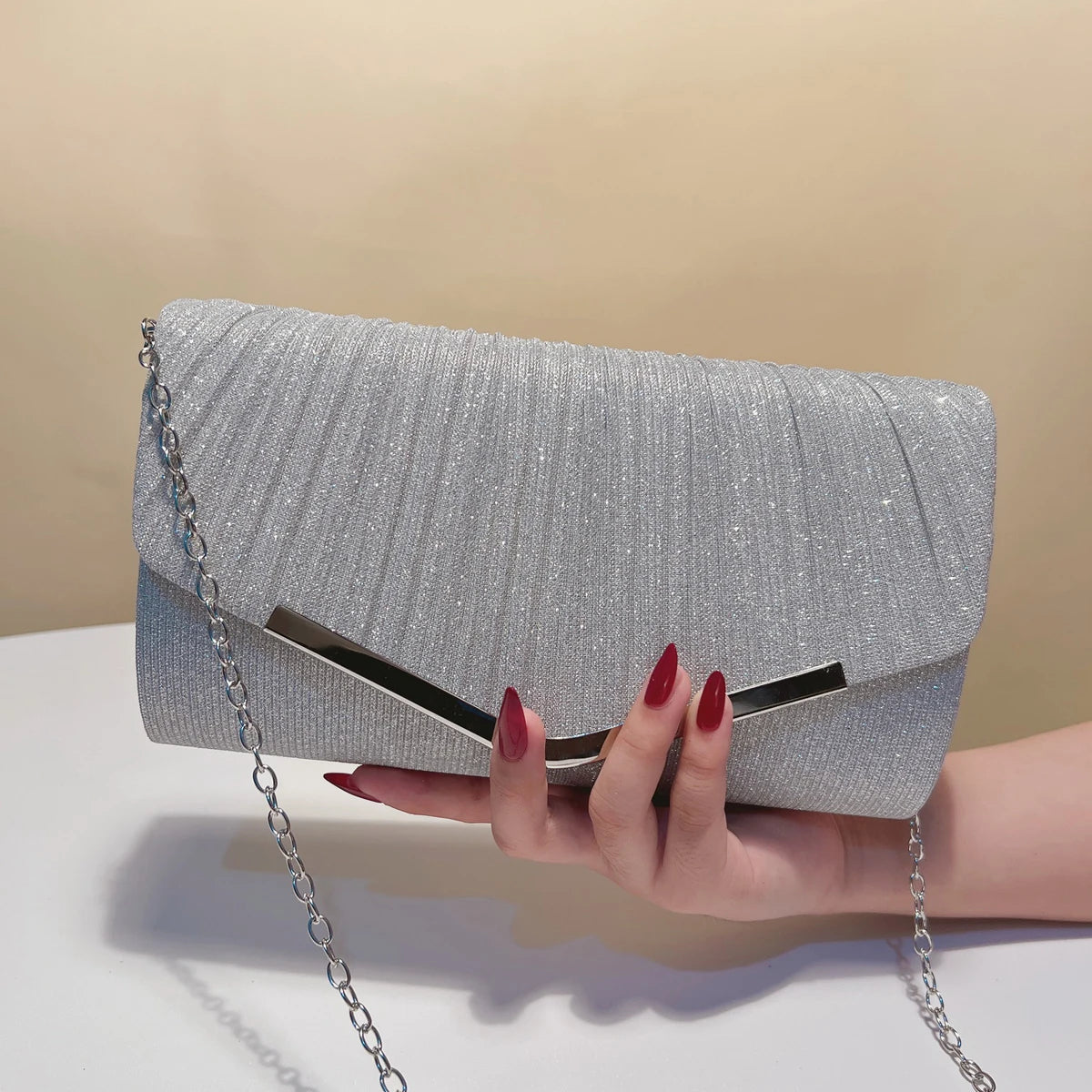 Women's Charm Clutch Glitter Shiny Metal Chain Purse