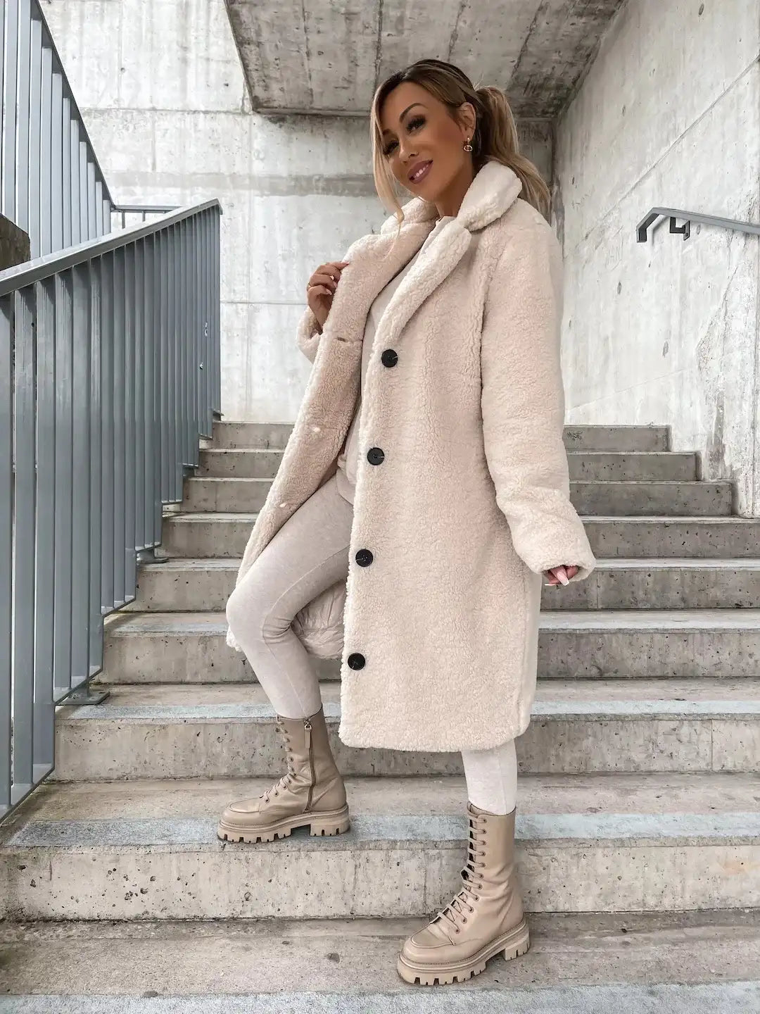 Women's Long Sleeved Collared Fleece Coat
