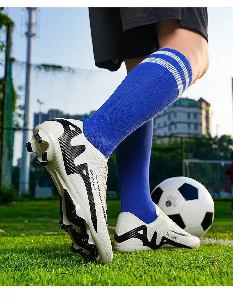 Men's Ultralight Turf Soccer Football Boots Cleats