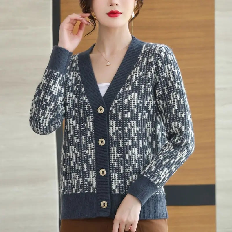 Women's V-neck Long Sleeve Button Cardigan Sweater