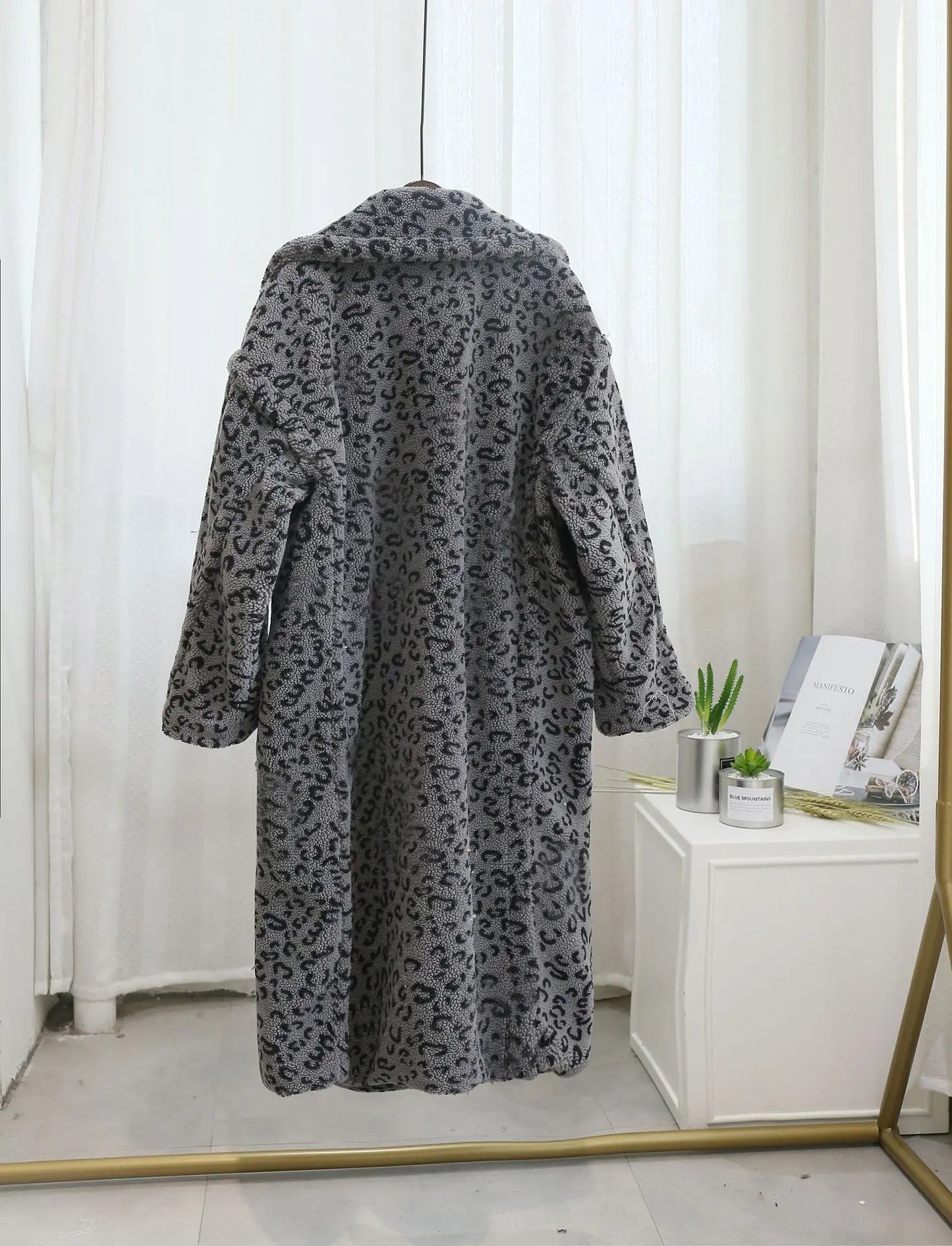 Women's Faux Fur Luxury Plush Coat