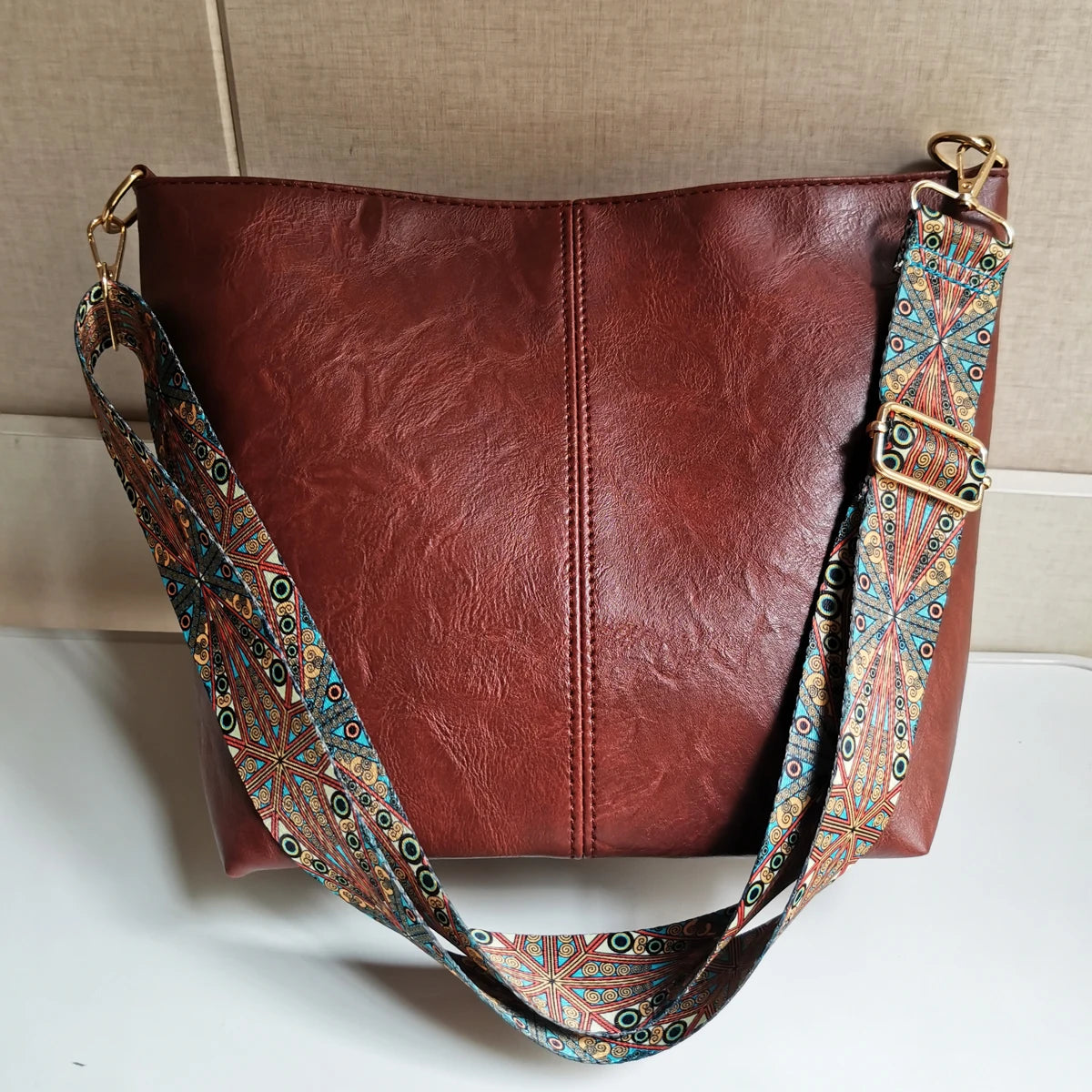 Women's Large Capacity Geometric Wide Shoulder bag
