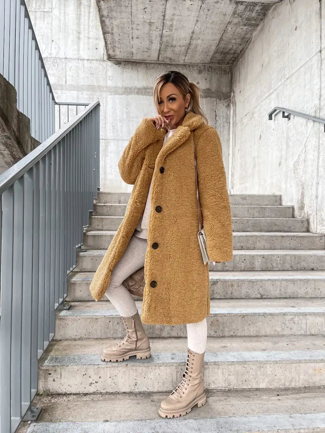 Women's Long Sleeved Collared Fleece Coat