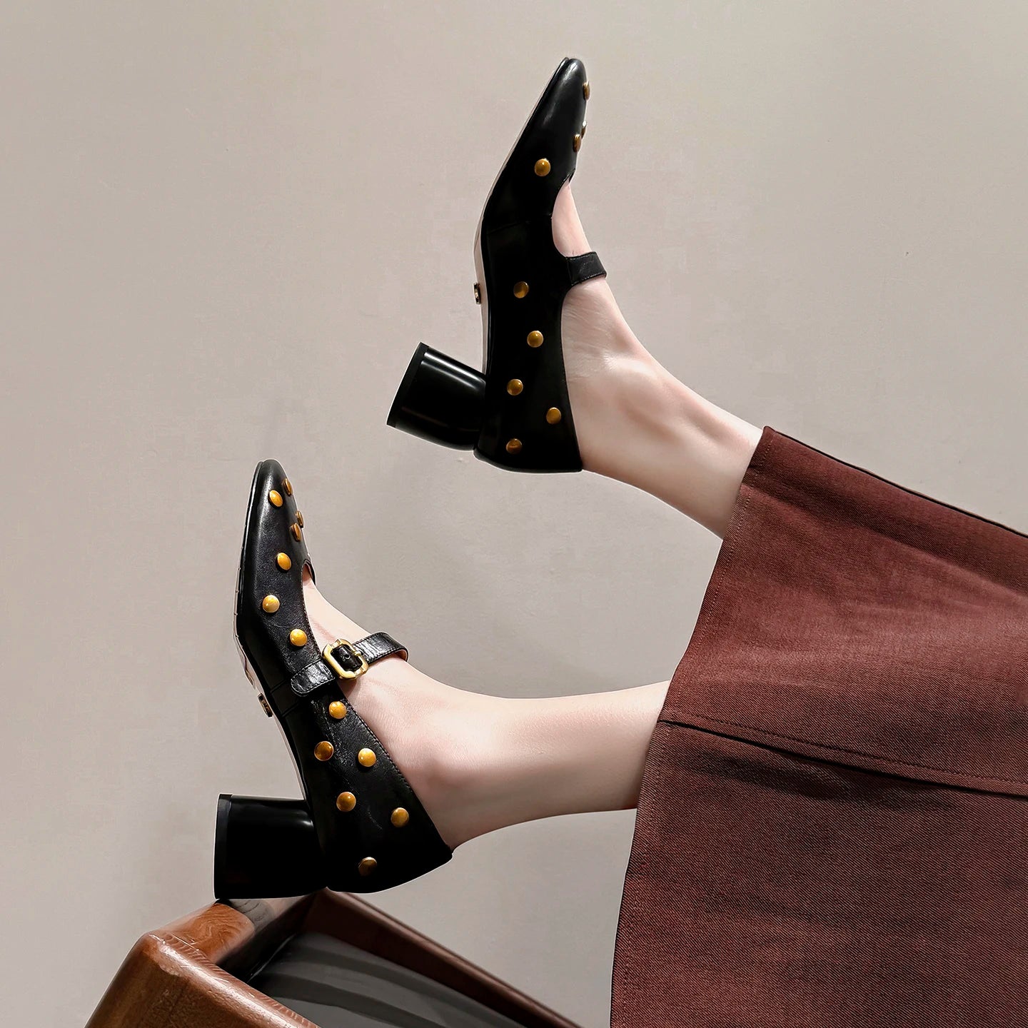 Women's Natural Cow Leather High Heels Rivets Pumps Shoes