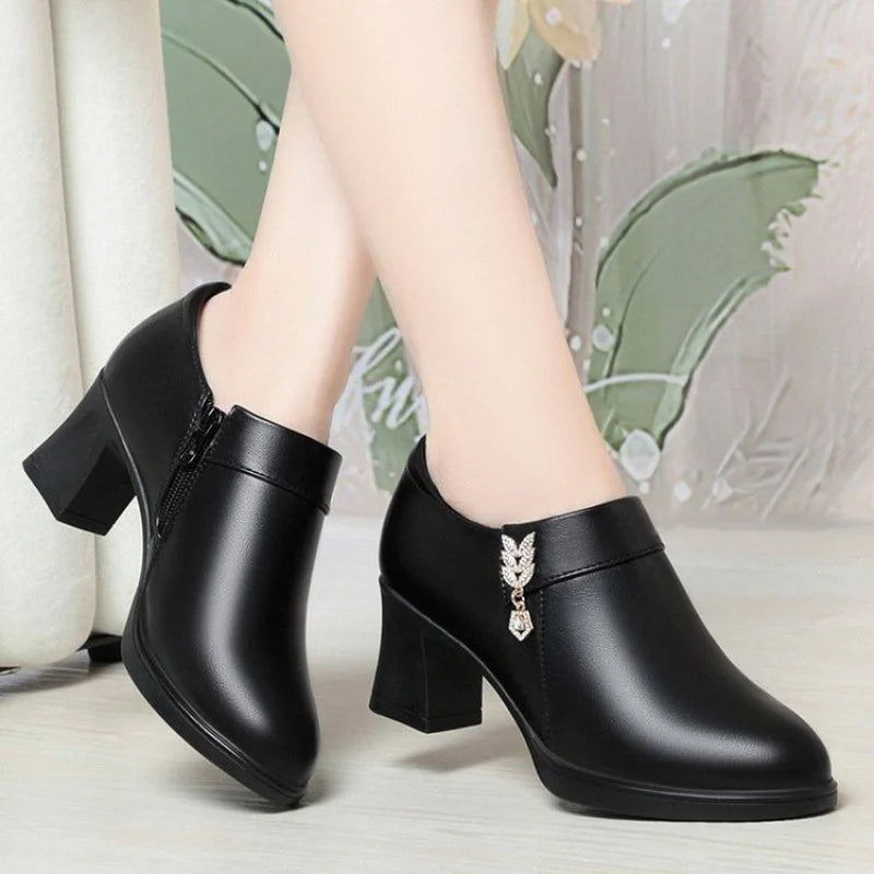 Women's Chunky Heel Soft Leather Zipper Closure Pumps