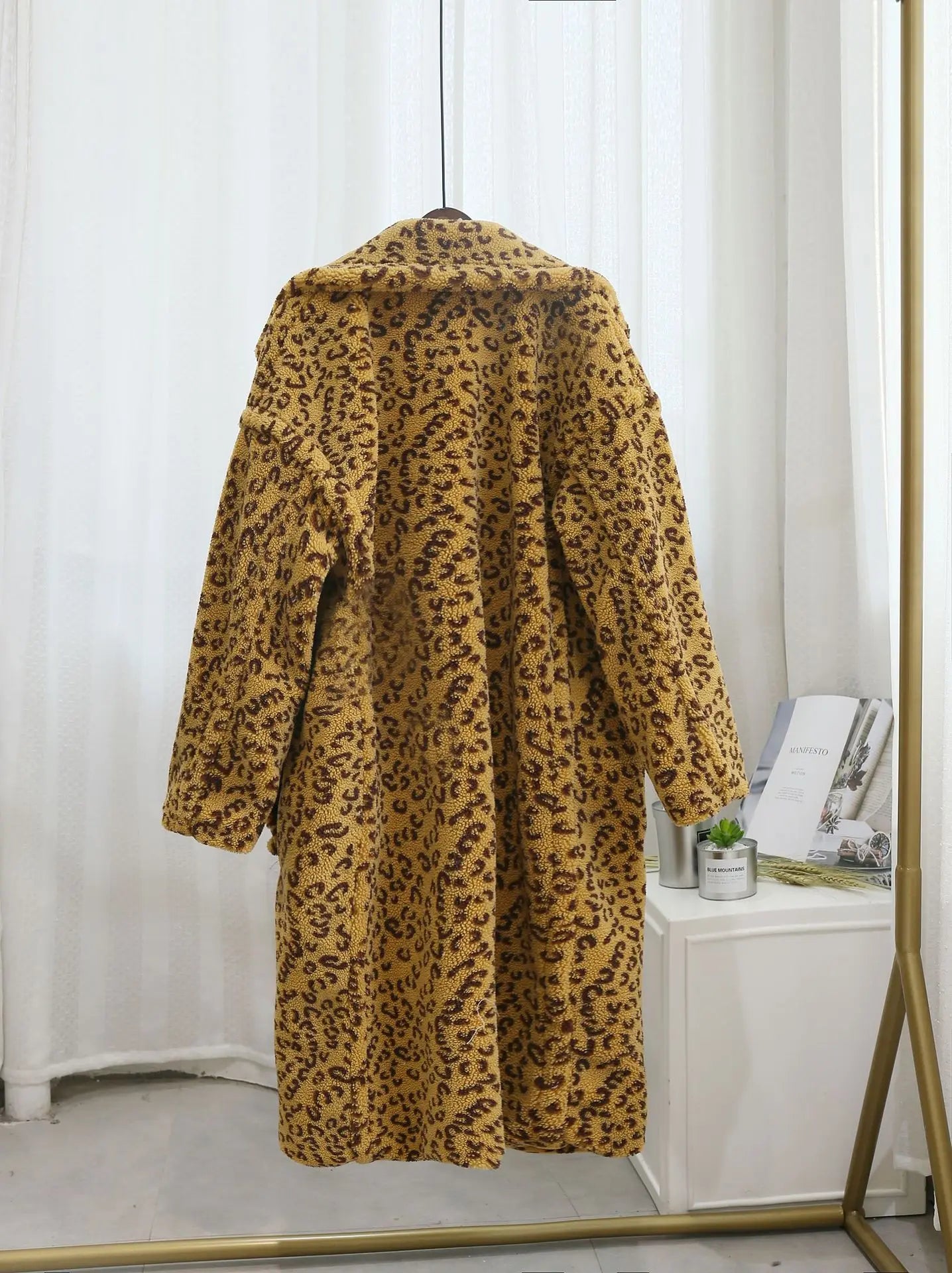 Women's Faux Fur Luxury Plush Coat