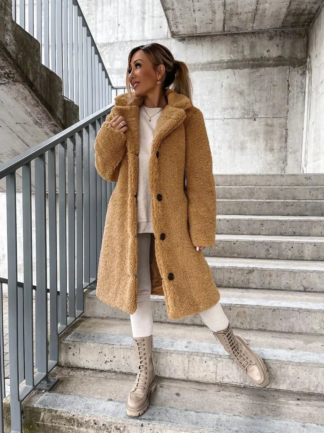 Women's Long Sleeved Collared Fleece Coat